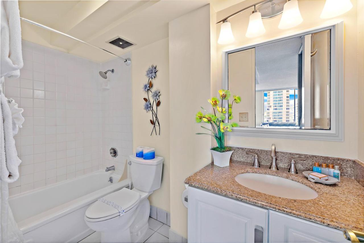 Pacific Monarch - 1 Bedroom - Ocean And City Views! Honolulu Esterno foto